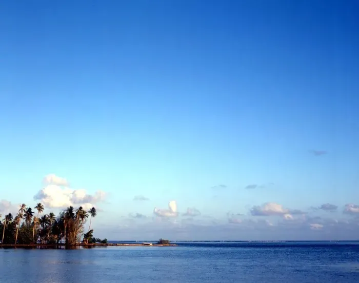 Framed Print : TROPICAL ISLANDS French Polynesia. Beach at Rangiroa