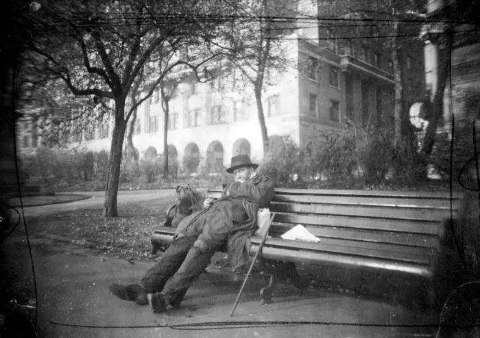 Framed Print : A typical London tramp at home on Embankment. 7 November 1945