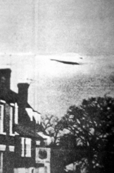 UFO photographed from Cranbrook High School, Cranbrook, England in December 1944 (14