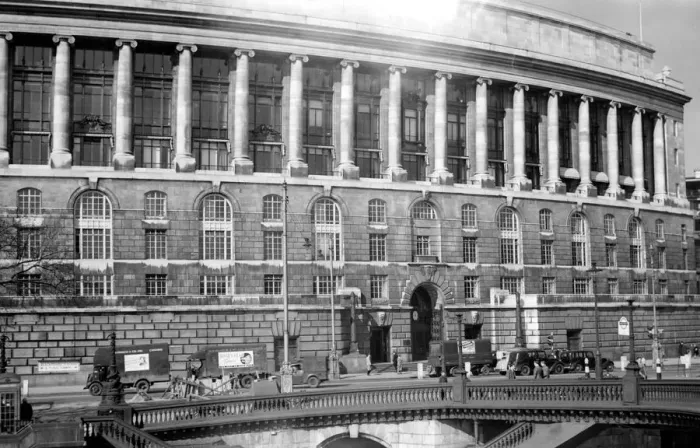 Framed Print : Unilever House, Victoria Embankment, London, England. 1950s Framed Print : Unilever House, Victoria Embankment, London, England. 1950s