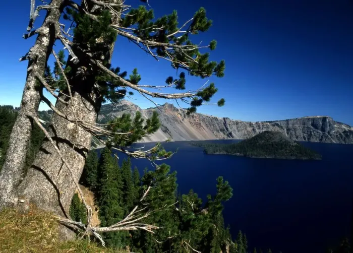 Framed Print : USA - Oregon - Crater Lake - ?TopFoto / CW Framed Print : USA - Oregon - Crater Lake - ?TopFoto / CW
