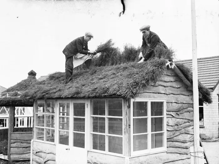 Framed Print : They use heather for thatching in Sussex. An unusual custom prevailing in some Framed Print : They use heather for thatching in Sussex. An unusual custom prevailing in some