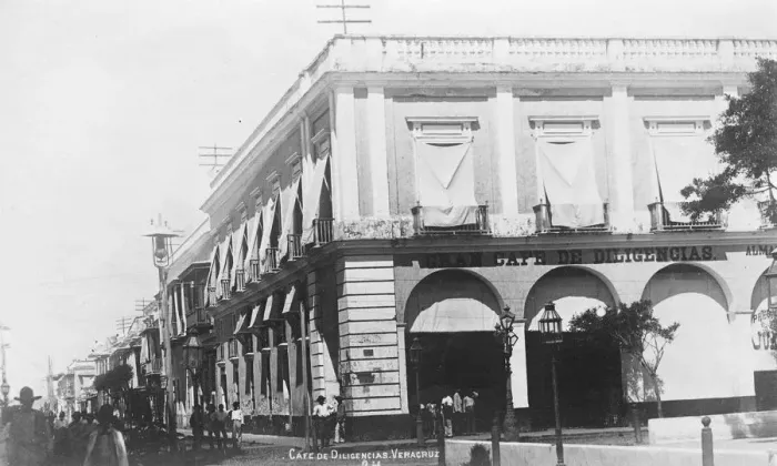 Framed Print : Veracruz of Mexico Cafe de diligencias, at the corner of one of the principal buisness streets Framed Print : Veracruz of Mexico Cafe de diligencias, at the corner of one of the principal buisness streets