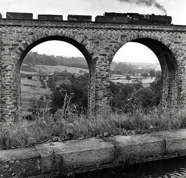 Viaduct taken from towpath of simple aquaduct on the Rochdale Canal ?TopFoto