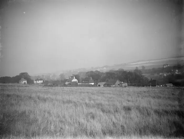 Framed Print : A view over the houses at Sparepenny Lane in Farningham, Kent. 1938 Framed Print : A view over the houses at Sparepenny Lane in Farningham, Kent. 1938