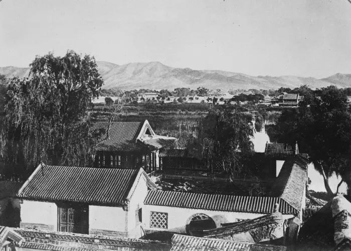 Framed Print : A view of Tsinanfu, China. 10 May 1928 Framed Print : A view of Tsinanfu, China. 10 May 1928