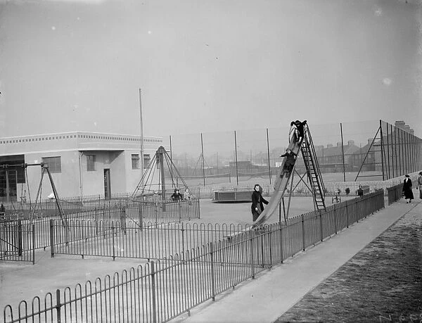 A view of the West Heath playground at Erith, Kent. 1938