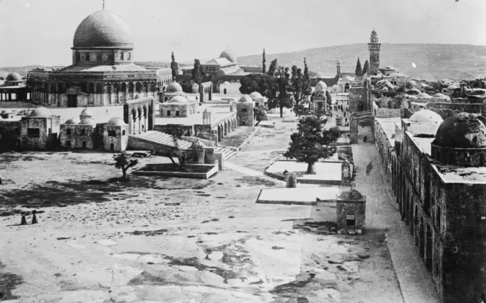 Framed Print : Views of Jerusalem. A general view of the Temple of Solomon showing on the left Framed Print : Views of Jerusalem. A general view of the Temple of Solomon showing on the left