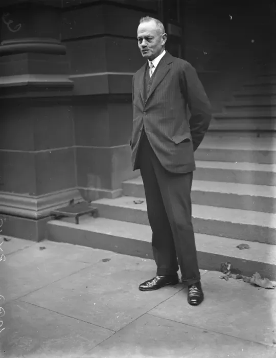 Framed Print : Viscount Byng at Scotland yard. 8 November1929 Framed Print : Viscount Byng at Scotland yard. 8 November1929