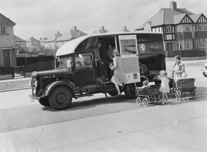 Framed Print : Visiting the Kent County mobile library. 1939 Framed Print : Visiting the Kent County mobile library. 1939