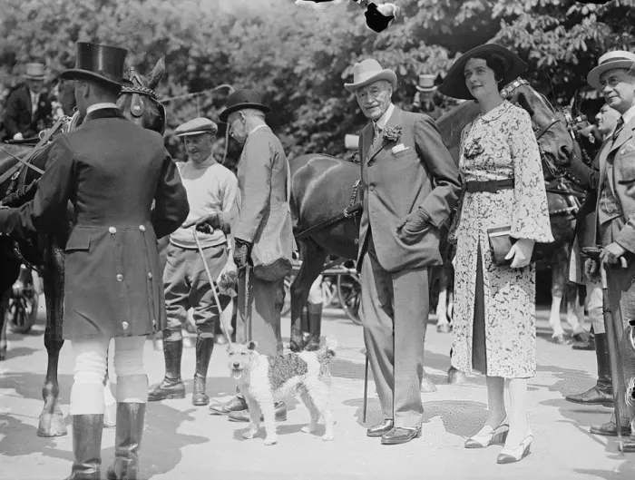 Framed Print : So Walter Gilbey in a new hat!. Something of a sensation was caused in Hyde Park Framed Print : So Walter Gilbey in a new hat!. Something of a sensation was caused in Hyde Park