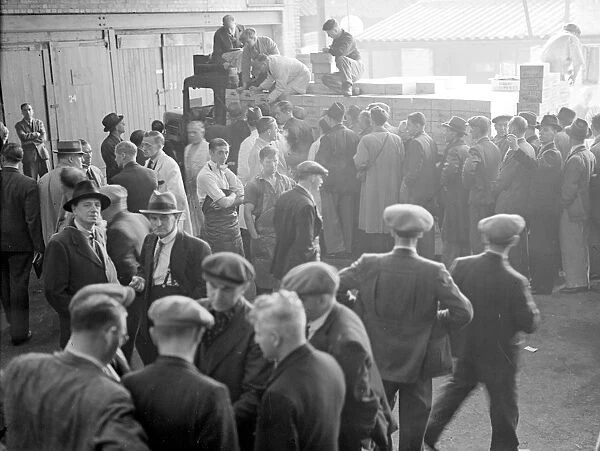 War Crisis, 1939. Air Raid precautions The scene at Epsom, where part of Billingsgate