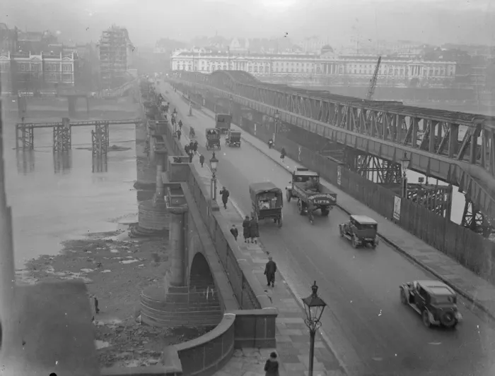 Framed Print : Waterloo Bridge, London. 1932