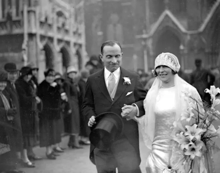 Framed Print : Wedding of Captain W. Kemmis, M. F. H, and Miss Jesse Armstrong at St margarets, Westminster Framed Print : Wedding of Captain W. Kemmis, M. F. H, and Miss Jesse Armstrong at St margarets, Westminster