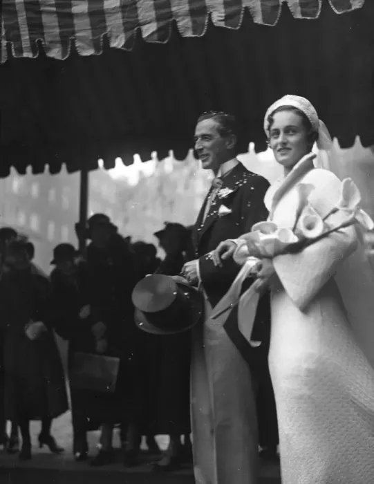 Framed Print : Wedding of Dr E Fs Morrison ( Master of the Westerley Hunt ) and Miss Gonda Van Framed Print : Wedding of Dr E Fs Morrison ( Master of the Westerley Hunt ) and Miss Gonda Van