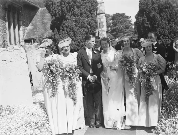 Framed Print : The wedding of Guy Farr and Miss Stacey in Crayford, Kent. The bridal group. 1939