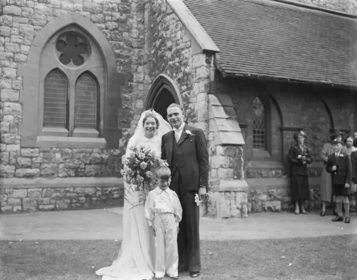 Framed Print : The wedding of Mr Albert Victor Phipps and Miss Ivy Florence Morgan in Eltham, Kent Framed Print : The wedding of Mr Albert Victor Phipps and Miss Ivy Florence Morgan in Eltham, Kent