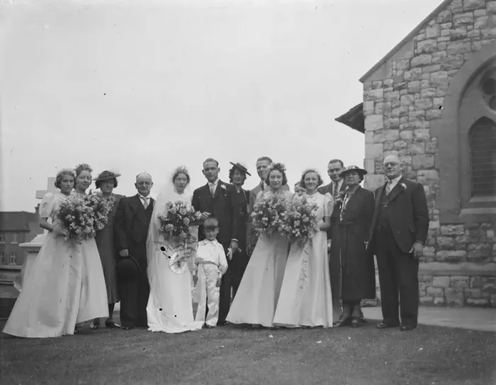 Framed Print : The wedding of Mr Albert Victor Phipps and Miss Ivy Florence Morgan in Eltham, Kent Framed Print : The wedding of Mr Albert Victor Phipps and Miss Ivy Florence Morgan in Eltham, Kent