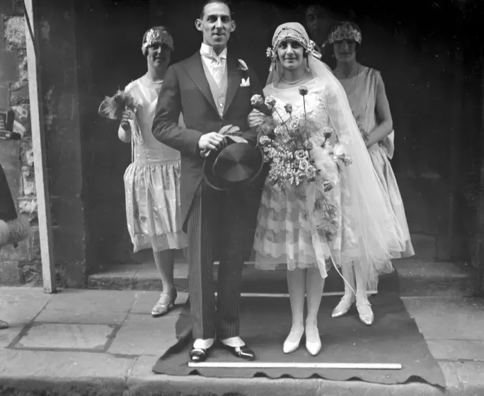 Framed Print : Wedding of Mr E. Gibson Rawlins and Miss Irene Petherbridge at Christ Church, Down Street, London