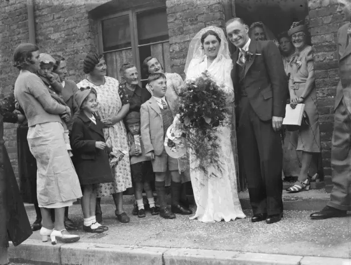 Framed Print : The wedding of Mr W Maitland and Miss R E Clark in Gravesend, Kent. The bride and groom Framed Print : The wedding of Mr W Maitland and Miss R E Clark in Gravesend, Kent. The bride and groom