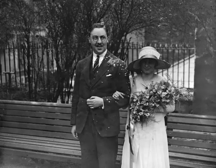 Framed Print : Wedding of Peers heir. The Hon Adam Duncan Chetwynd, elder son of Viscount Chetwynd Framed Print : Wedding of Peers heir. The Hon Adam Duncan Chetwynd, elder son of Viscount Chetwynd