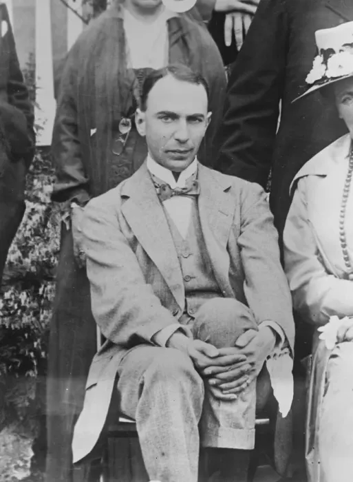 Framed Print : The Welsh Border Mystery A exclusive photgraph of Mr Oswald Martin whom Mr Armstrong