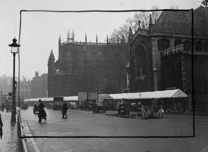 Framed Print : Westminster dons wedding dress. In readiness for tomorrows Royal wedding between