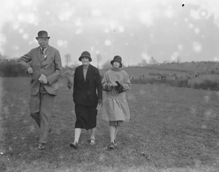 Framed Print : Weston & Banwell Harriers at Banwell left to right Mr F C Tiarks ( Bank of England Framed Print : Weston & Banwell Harriers at Banwell left to right Mr F C Tiarks ( Bank of England