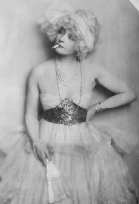 Framed Print : Whirlwind kisses. Mlle Hilda Radney, who at a charity fete in Paris raised 50