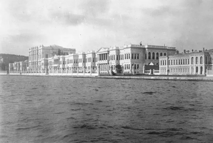 Framed Print : A White House for Constantinople The Dolma Bagtche Palace, recently vacated by the ex Caliph Framed Print : A White House for Constantinople The Dolma Bagtche Palace, recently vacated by the ex Caliph