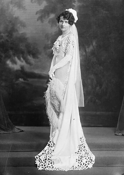 Wife of American consul presented at first royal court. Mrs Franklin Crosbie Gowen