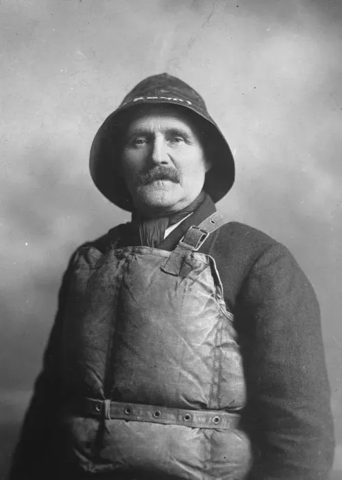 Framed Print : William Stephenson, Coxswain from 1895 to 1922 altogether 40 years service with the lifeboat Framed Print : William Stephenson, Coxswain from 1895 to 1922 altogether 40 years service with the lifeboat