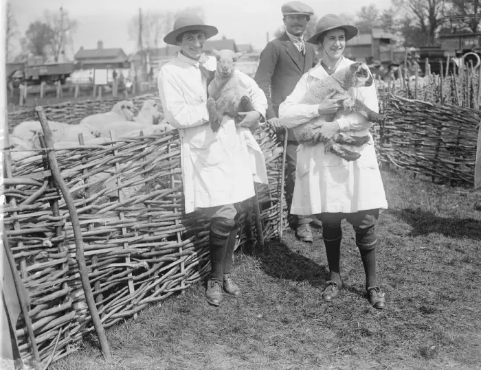 Framed Print : Wilton May Fair Land girls 14 May 1920 Framed Print : Wilton May Fair Land girls 14 May 1920