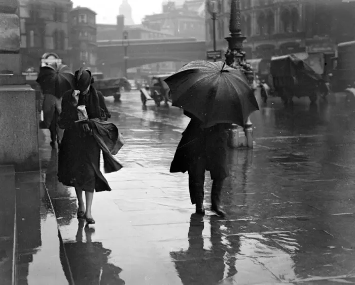 Framed Print : Wind and rain, Blackfriars. 7 July 1929 Framed Print : Wind and rain, Blackfriars. 7 July 1929