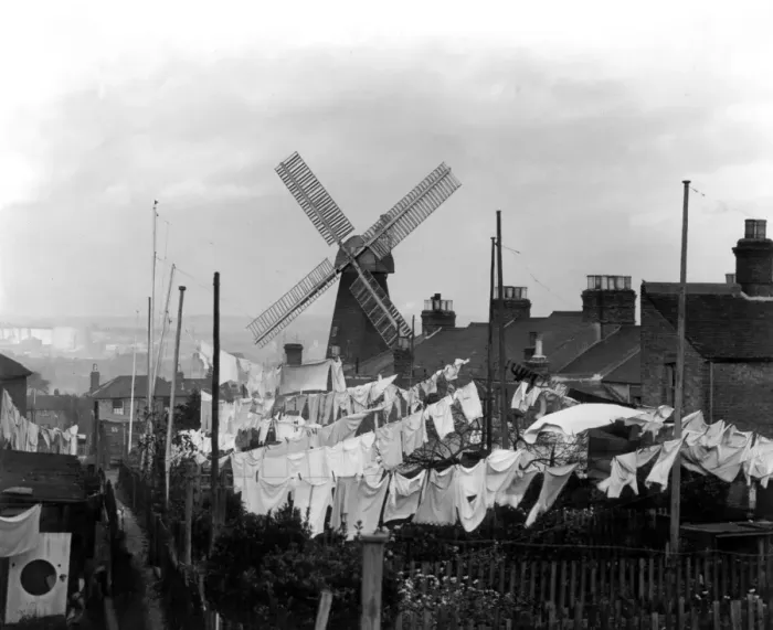 Framed Print : Windmill - Rochester, Kent Framed Print : Windmill - Rochester, Kent