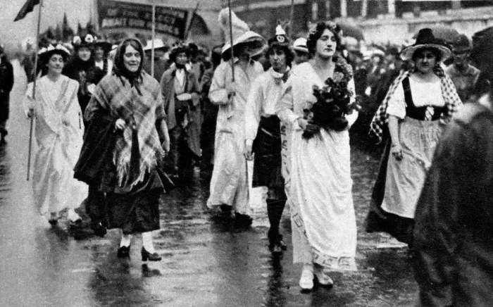 Framed Print : Womans Right To Serve Demonstration, on 17 July 1915, of thousands of women