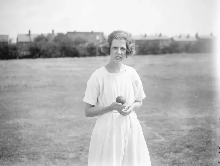 Framed Print : Wonderful woman bowler Miss Muriel Maxted, Captain of the Beaver Wednesday Cricket Club Framed Print : Wonderful woman bowler Miss Muriel Maxted, Captain of the Beaver Wednesday Cricket Club