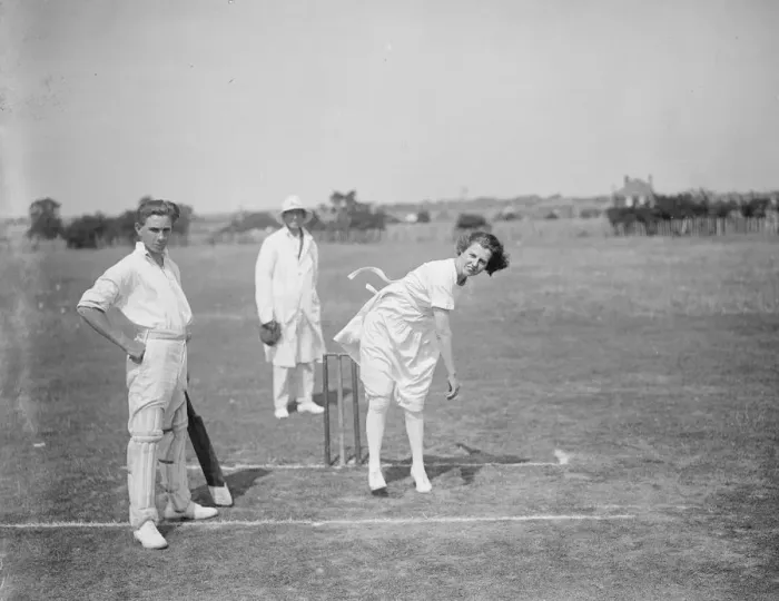 Framed Print : Wonderful woman bowler Miss Muriel Maxted, Captain of the Beaver Wednesday Cricket Club Framed Print : Wonderful woman bowler Miss Muriel Maxted, Captain of the Beaver Wednesday Cricket Club