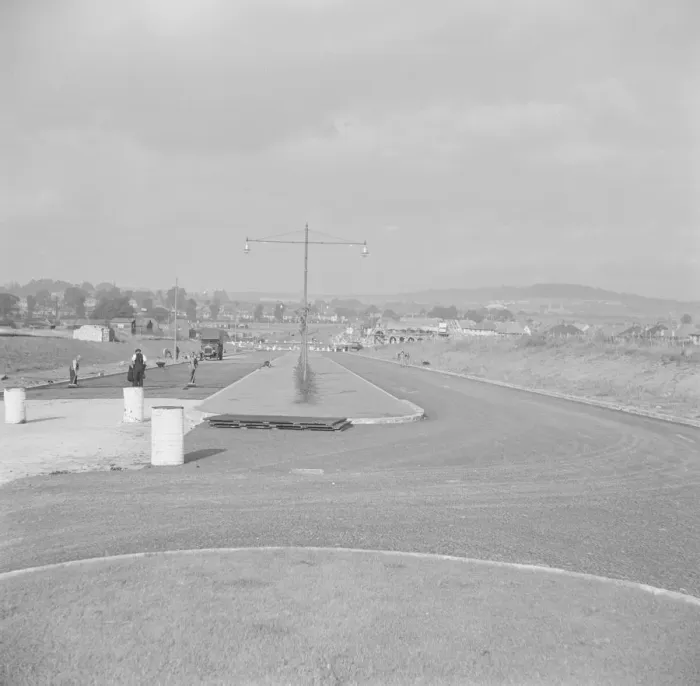 Framed Print : Work being carried out on Eltham by pass circular road, Kent. 1938