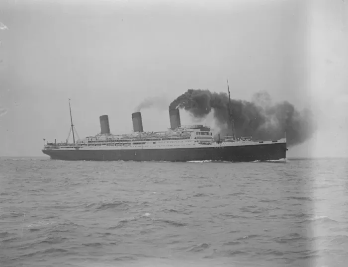 Framed Print : Worlds largest ship arrives at Southampton The new White Star Liner RMS Majestic Framed Print : Worlds largest ship arrives at Southampton The new White Star Liner RMS Majestic