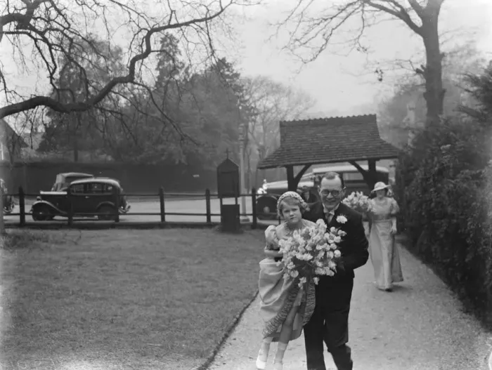 Framed Print : Wrathall and Roberts wedding, Sittingbourne. 1937