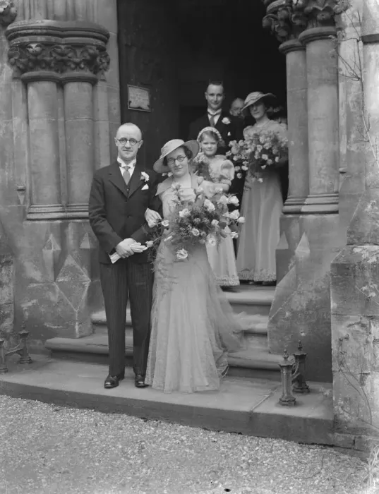 Framed Print : Wrathall and Roberts wedding, Sittingbourne. 1937