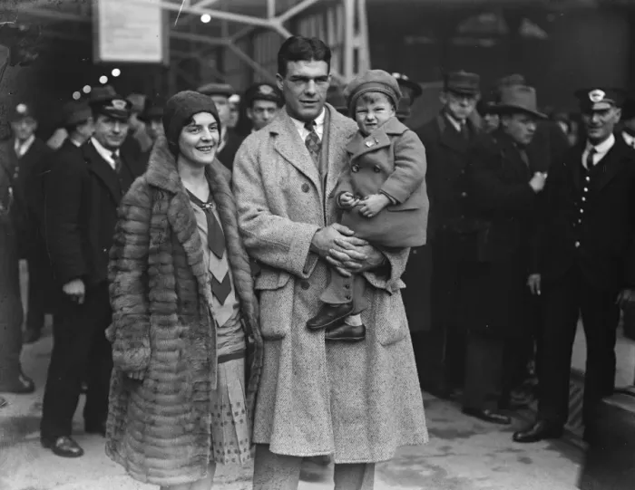 Framed Print : Young Stribling and family arrive. Mr and Mrs Stribling with their son W L Stribling the third