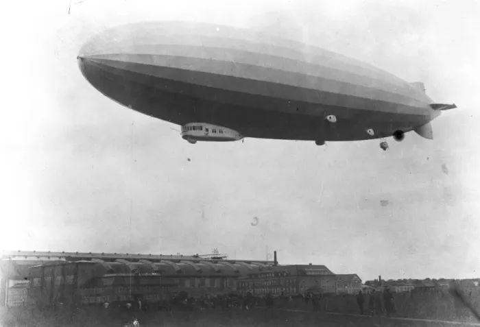 Framed Print : Z R 3 built by the Germans for America by the German Freiedrichshafen 29 September 1924
