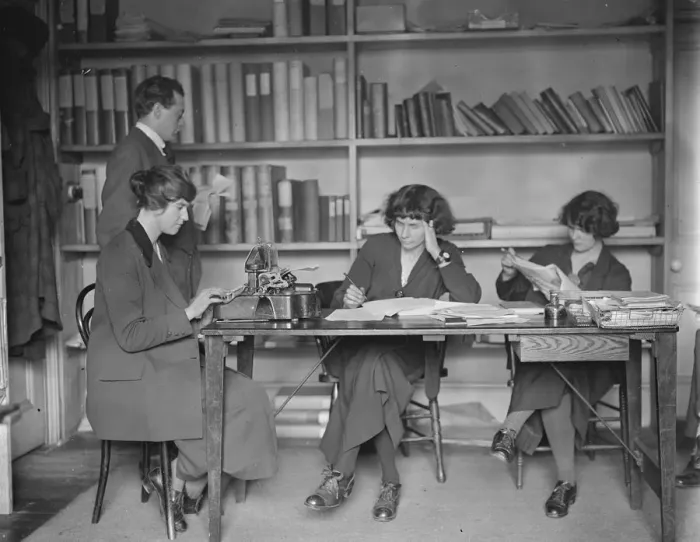 Framed Print : Zionist organisation ( Publicity Dept ) 77 Great Russell Street January 1920 Framed Print : Zionist organisation ( Publicity Dept ) 77 Great Russell Street January 1920