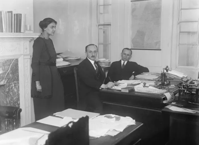 Framed Print : Zionist organisation ( Publicity Dept ) 77 Great Russell Street January 1920 Framed Print : Zionist organisation ( Publicity Dept ) 77 Great Russell Street January 1920