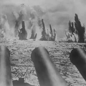 An amazing snapshot of American battleship target practice at sea 30 June 1921 An amazing snapshot of American battleship target practice at sea 30 June 1921