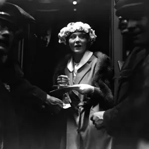 American actress, Mary Pickford at Southampton, signing autographs on the start American actress, Mary Pickford at Southampton, signing autographs on the start