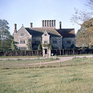Batemans, Kiplings House, Sussex - view of the house once owned by Rudyard Kipling