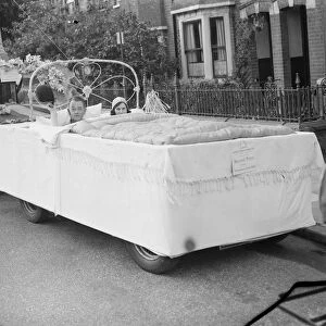 A bed car in the Dartford Carnival procession. 1939